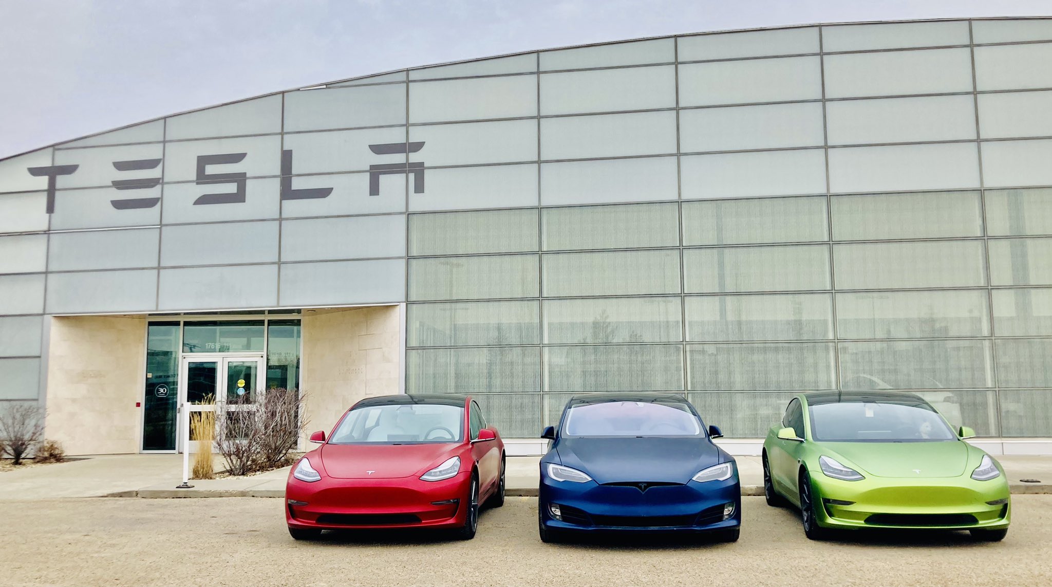Tesla Edmonton now open for deliveries, sales & service coming soon