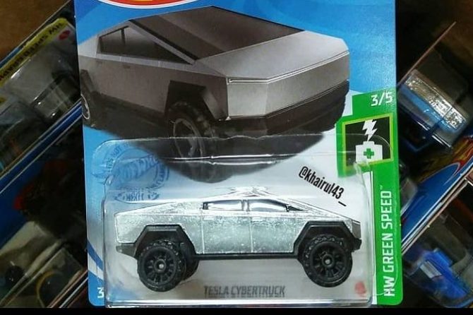 Hot Wheels Cybertruck Case M