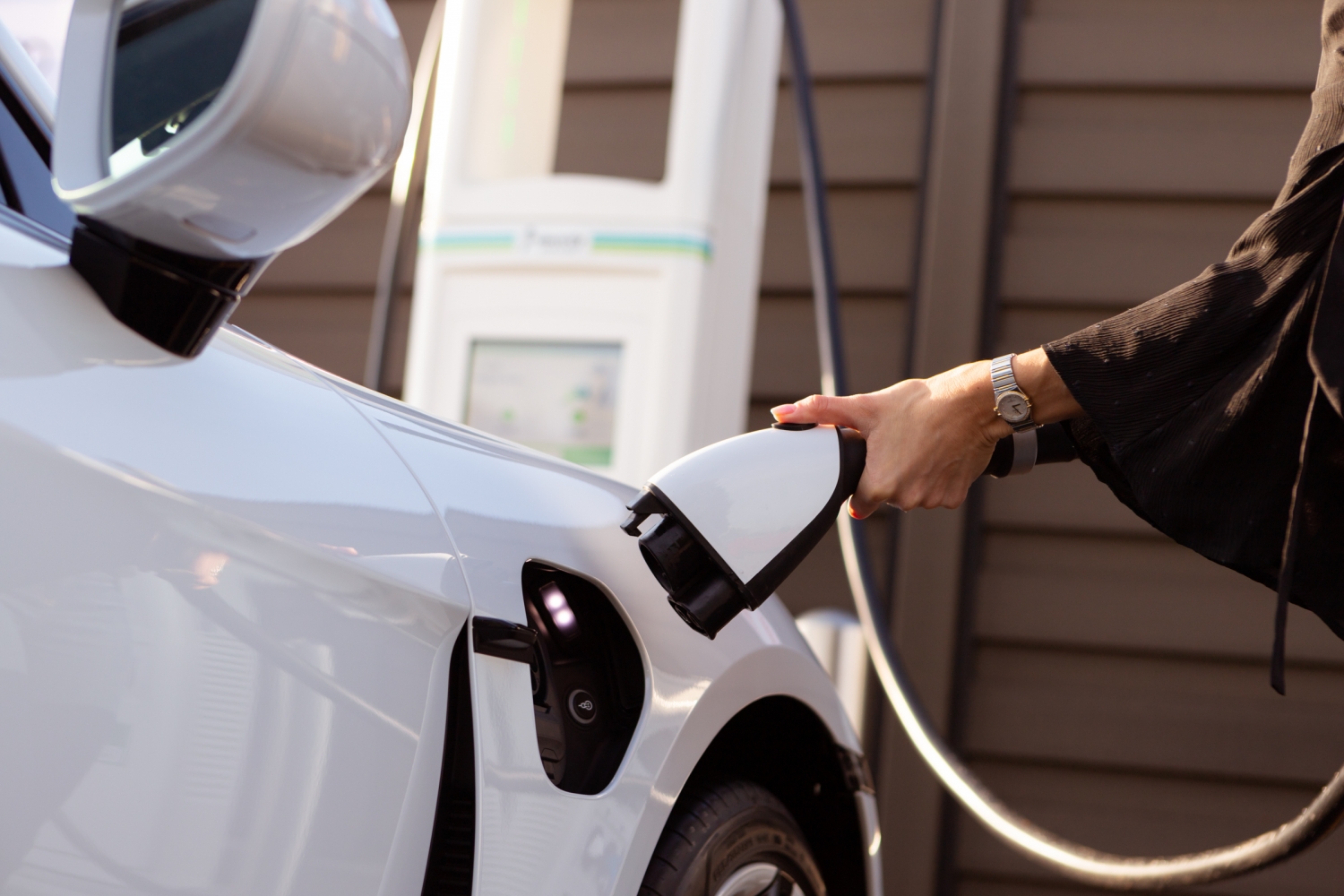 Electrify Canada and Electrify America offering free EV charging