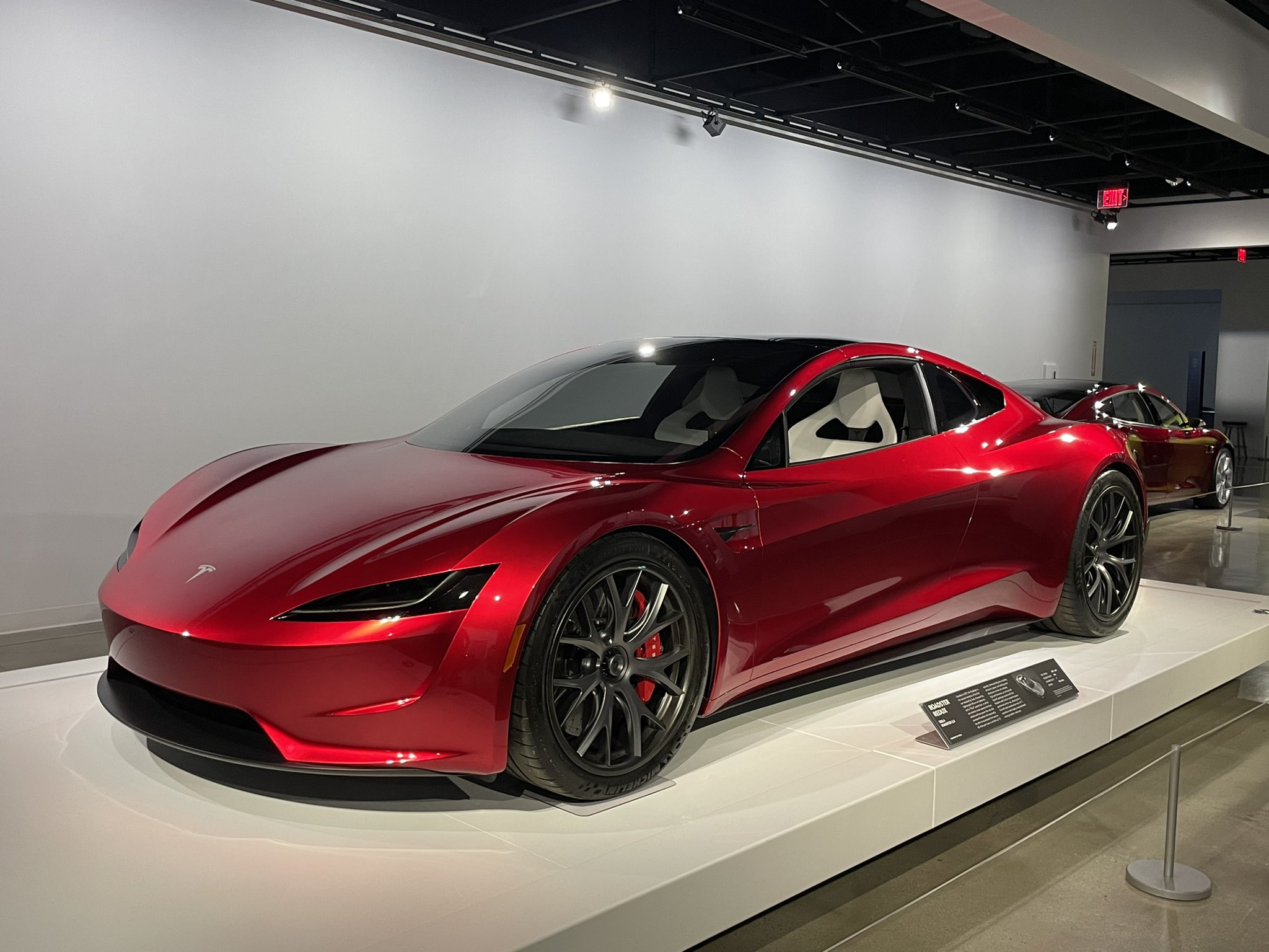 Tesla roadster rocket deals thrusters