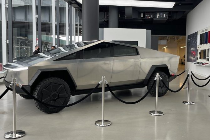 Tesla Cybertruck MPD