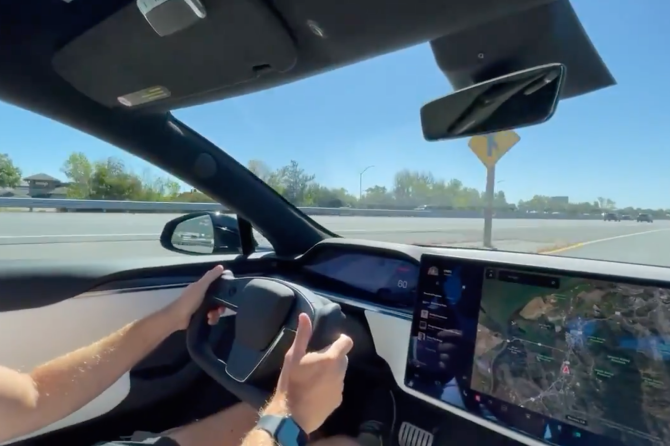 Emmett Peppers Model S Plaid acceleration