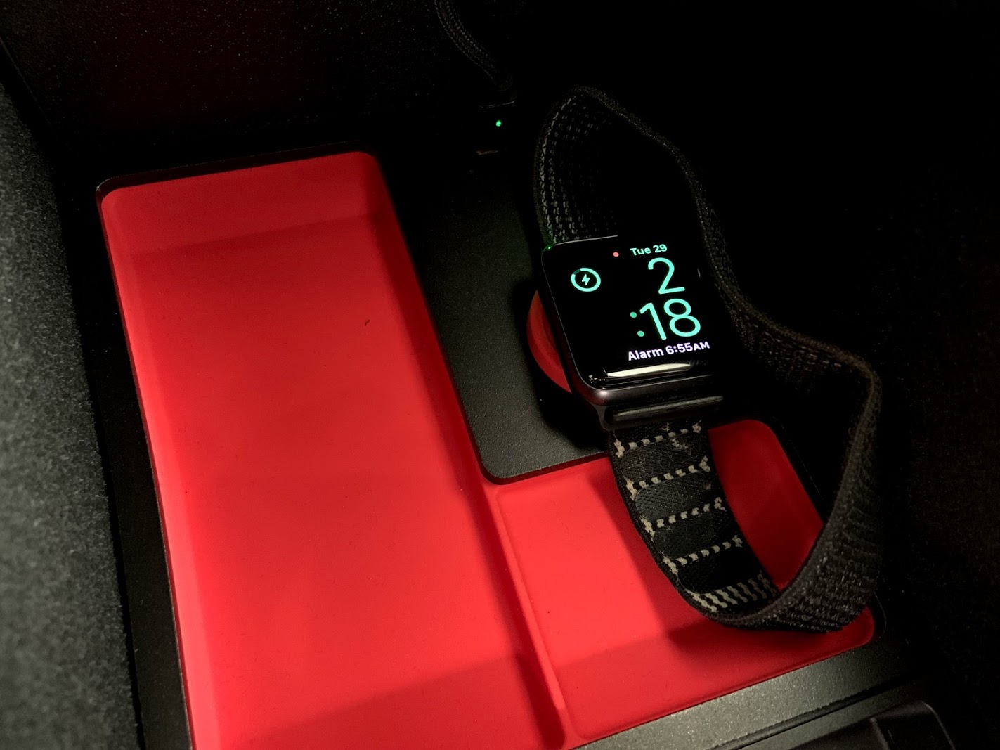 Jeda Tray Apple Watch charging
