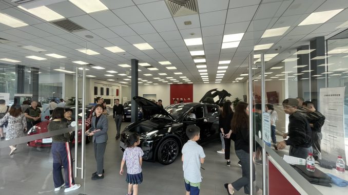 Tesla China SR Model Y store
