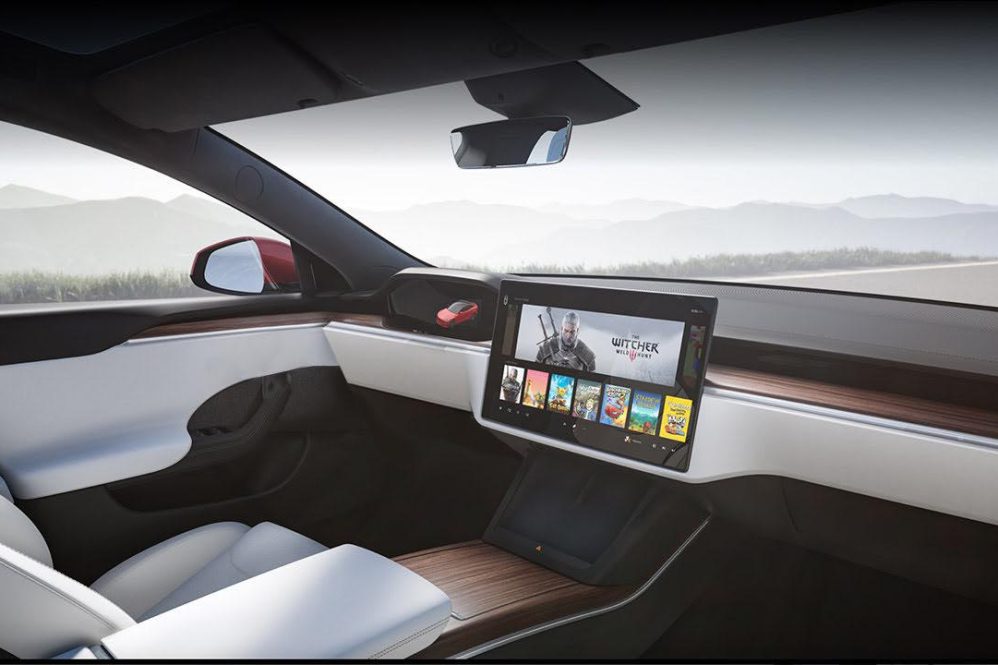 Model S without steering wheel