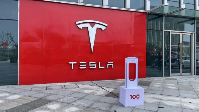 Tesla China 100