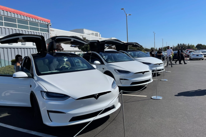 Model X deliveries