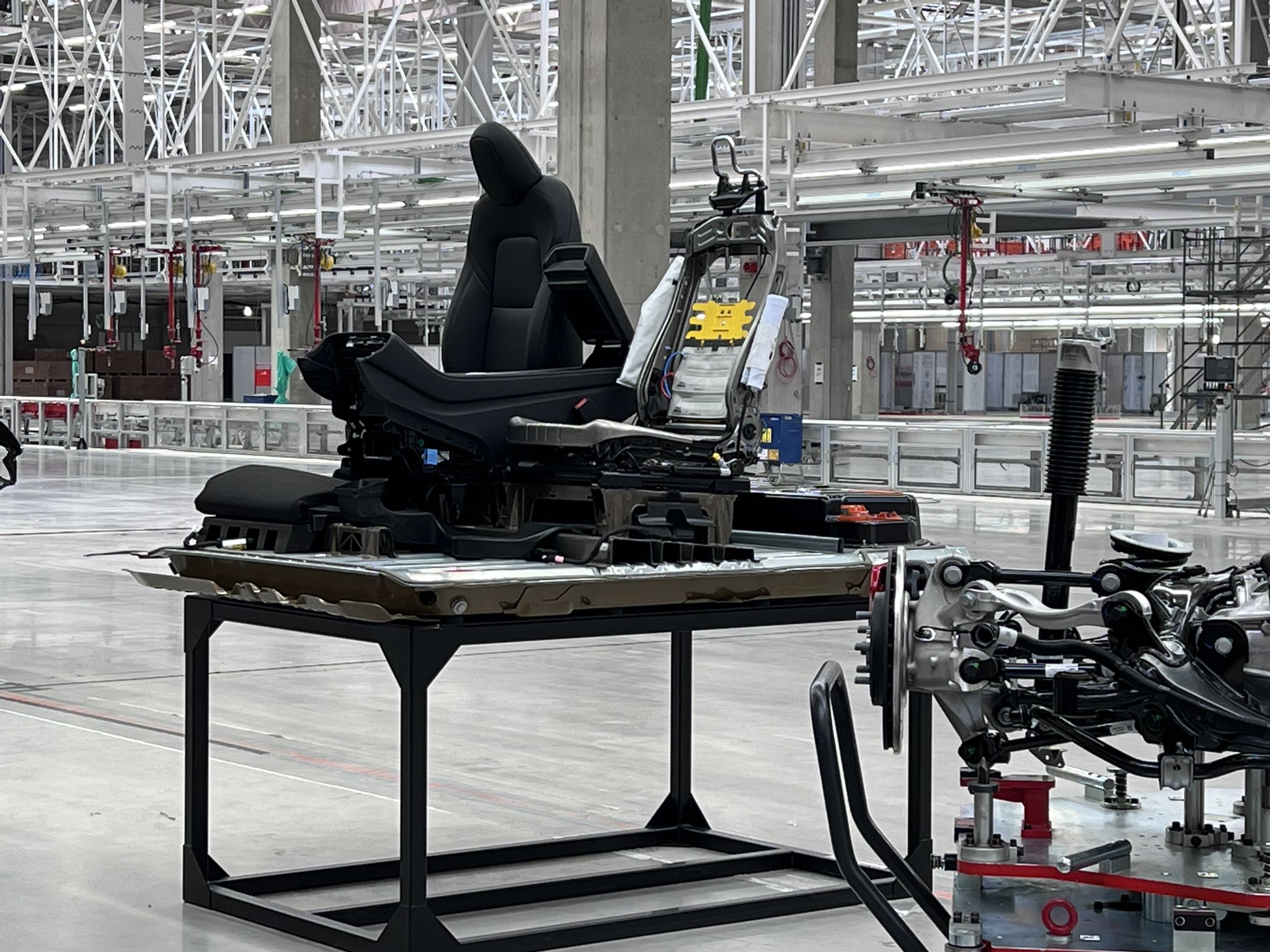 Tesla shows off Model Y with structural 4680 battery pack (and much more)  at Giga Fest - Drive Tesla