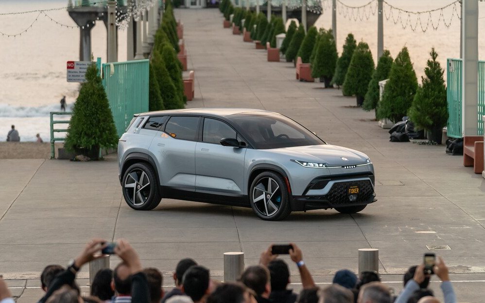 2023-Fisker-Ocean-Reveal-32