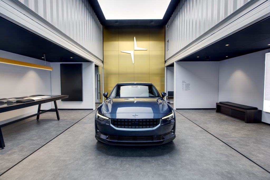 642131_20211213_Polestar_Montreal_Debuts_Recycled_Container_Showroom