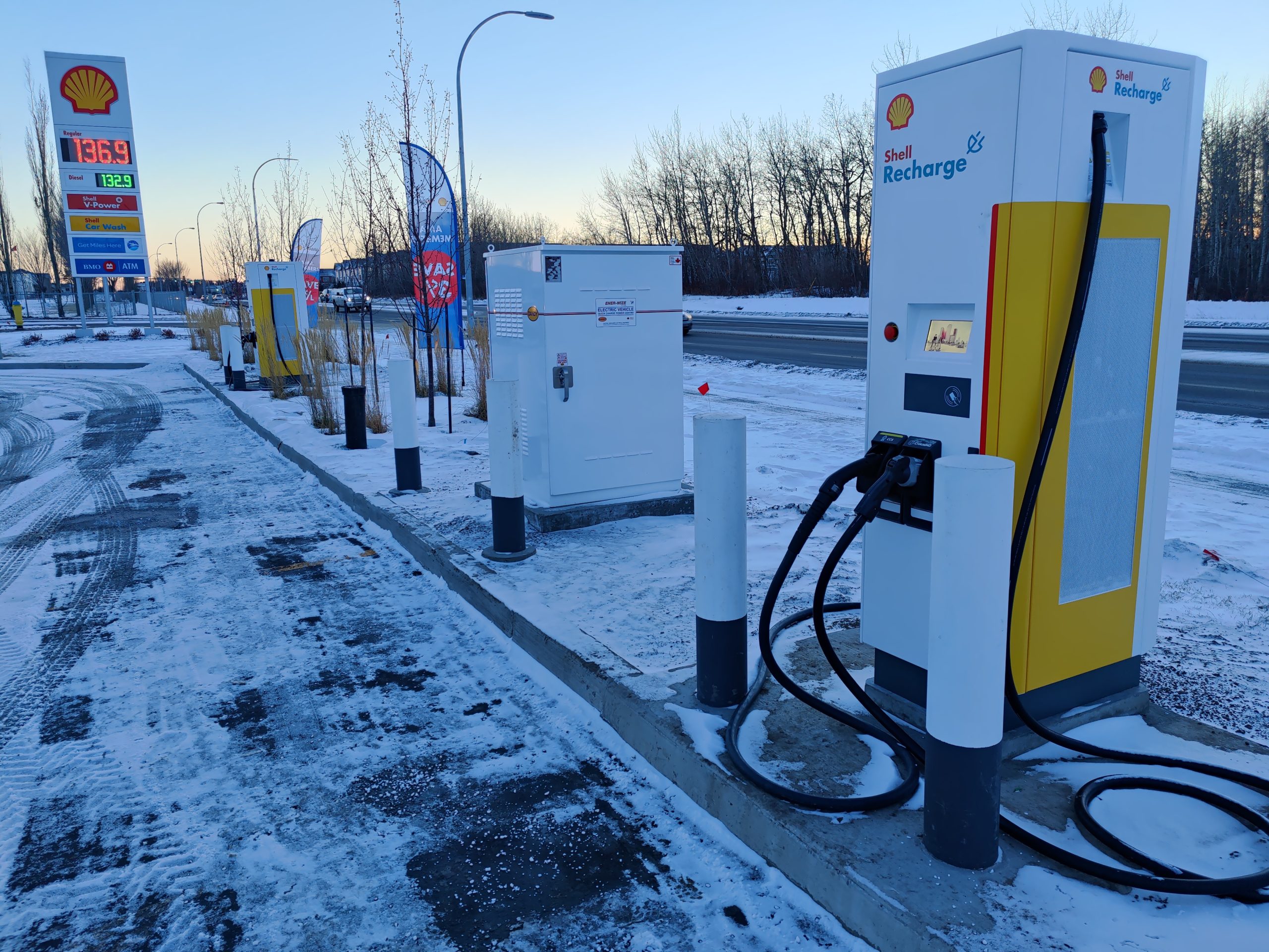 first-shell-recharge-ev-charging-station-in-canada-nears-completion