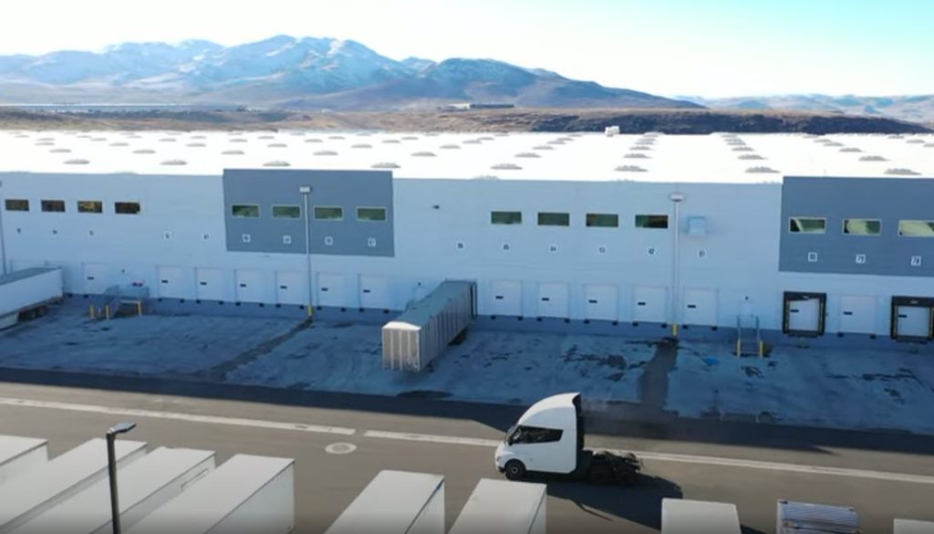 Giga Nevada starts limited production of the Tesla Semi - Drive Tesla