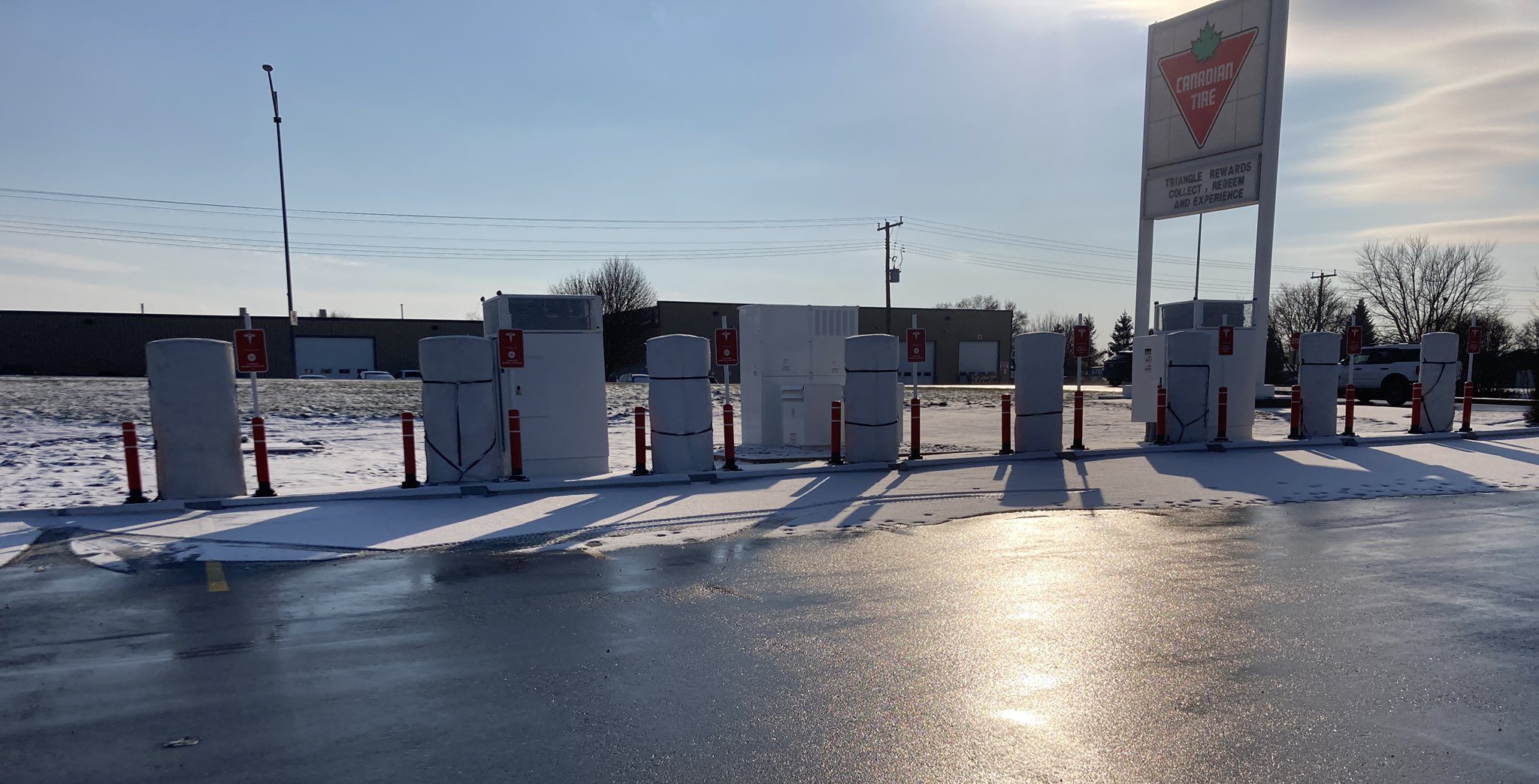 Exeter Supercharger now open [Ontario] Drive Tesla