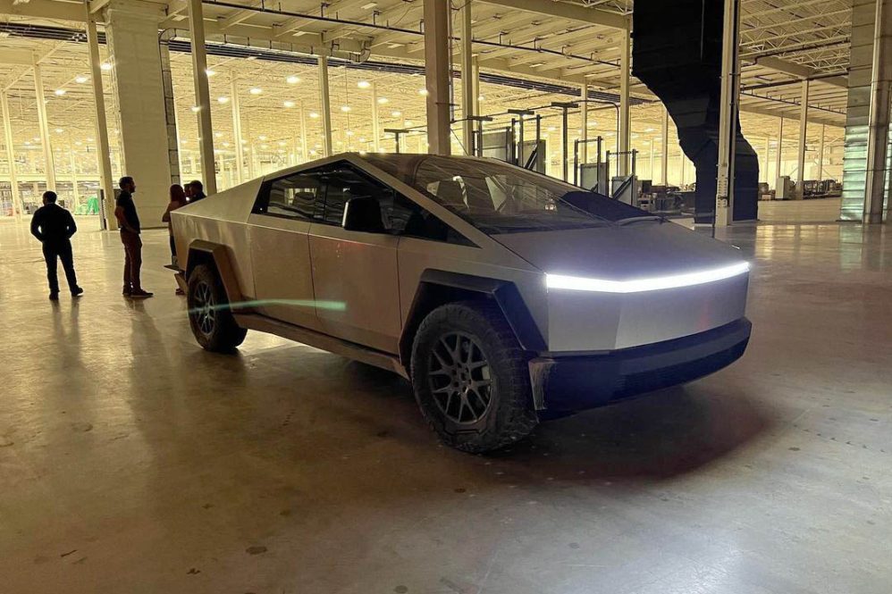 joe rogan cybertruck