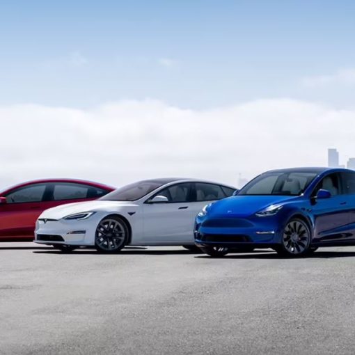 Get to know your Tesla (Credit: Tesla)