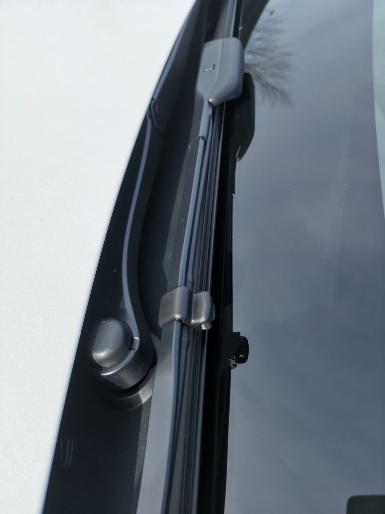 Tesla activates Heated Wiper Park in Fremontmade Model 3/Y with 2022.4