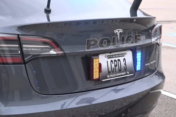 linn creek tesla police car