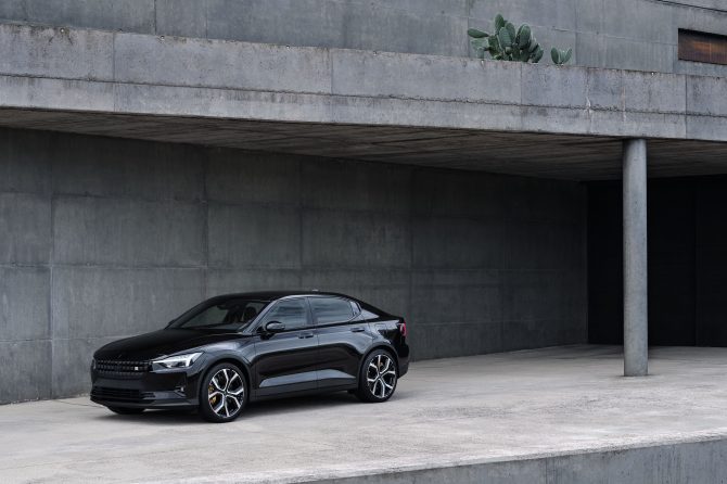 651057_20220427_Polestar_2