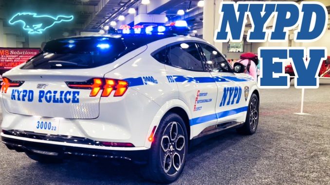 Ford Mustang NYPD