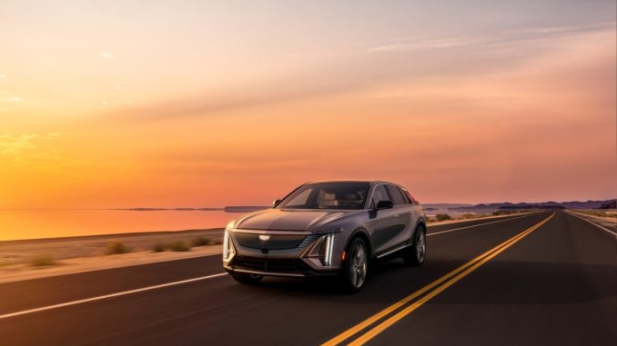2023 Cadillac LYRIQ exterior front driver side three-quarter 2023 Cadillac LYRIQ exterior front driver side three-quarter
