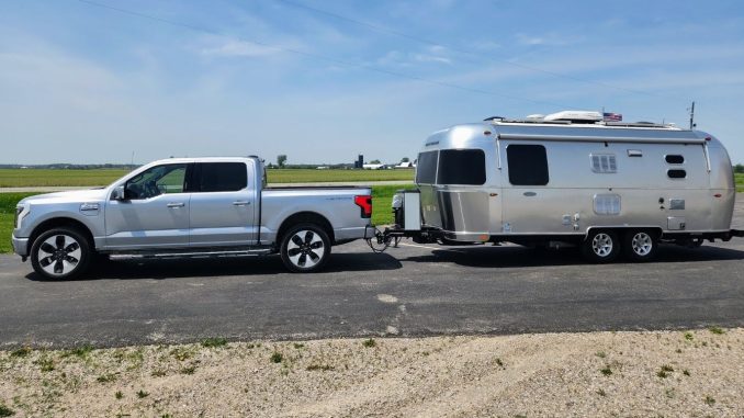 ford lightning towing