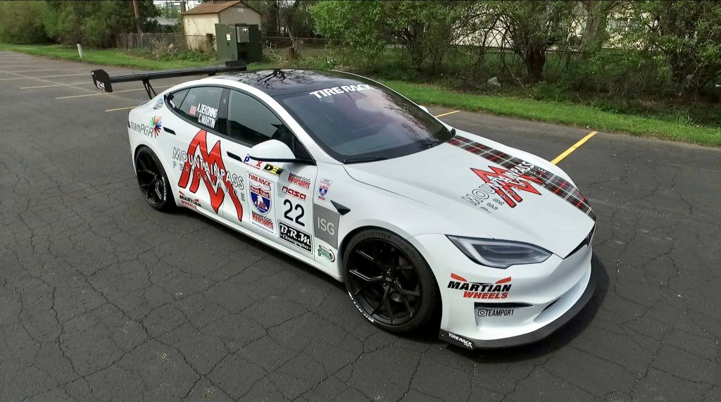 Tesla Model S Plaid sets new record for fastest quartermile time of