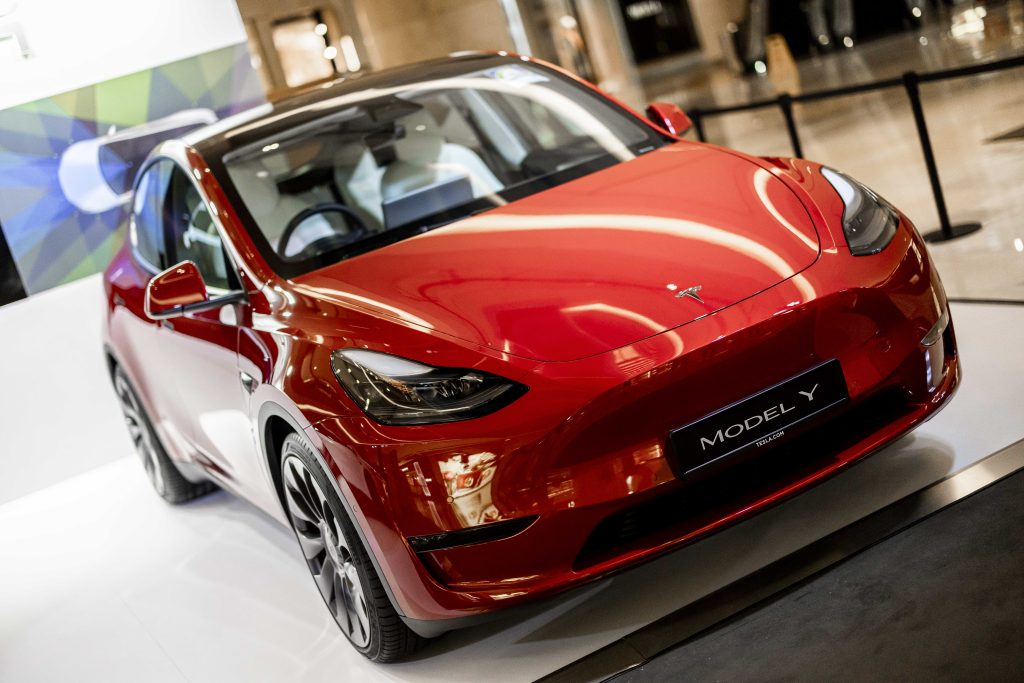 Model Y Archives - Drive Tesla