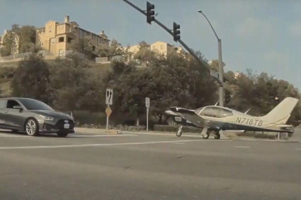 tesla dashcam plane crash