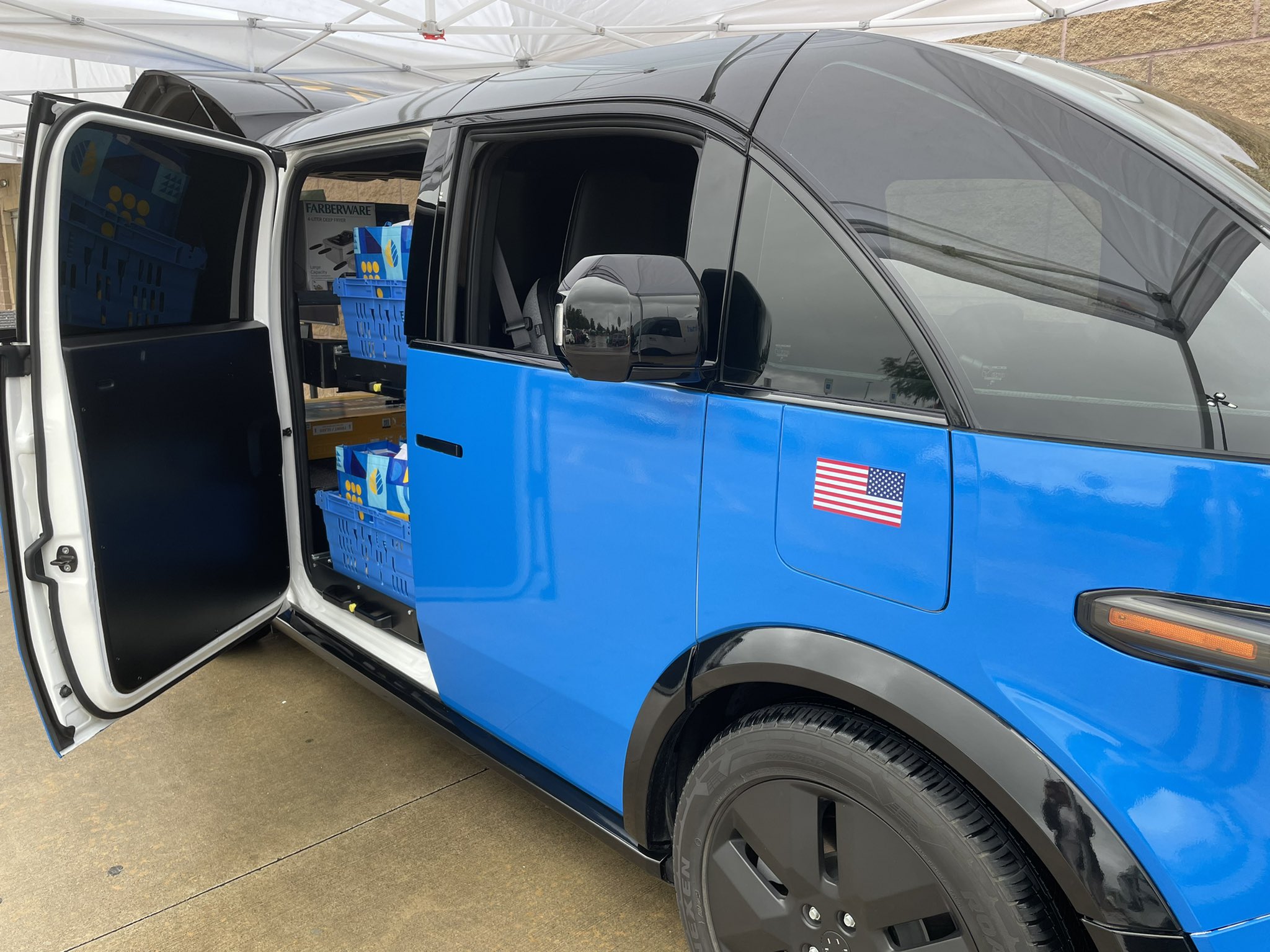 Walmart begins testing of Canoo delivery vehicles Drive Tesla