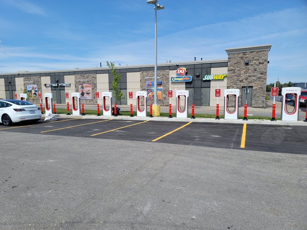 Tesla Supercharger in Kemptville now open [Ontario] Drive Tesla