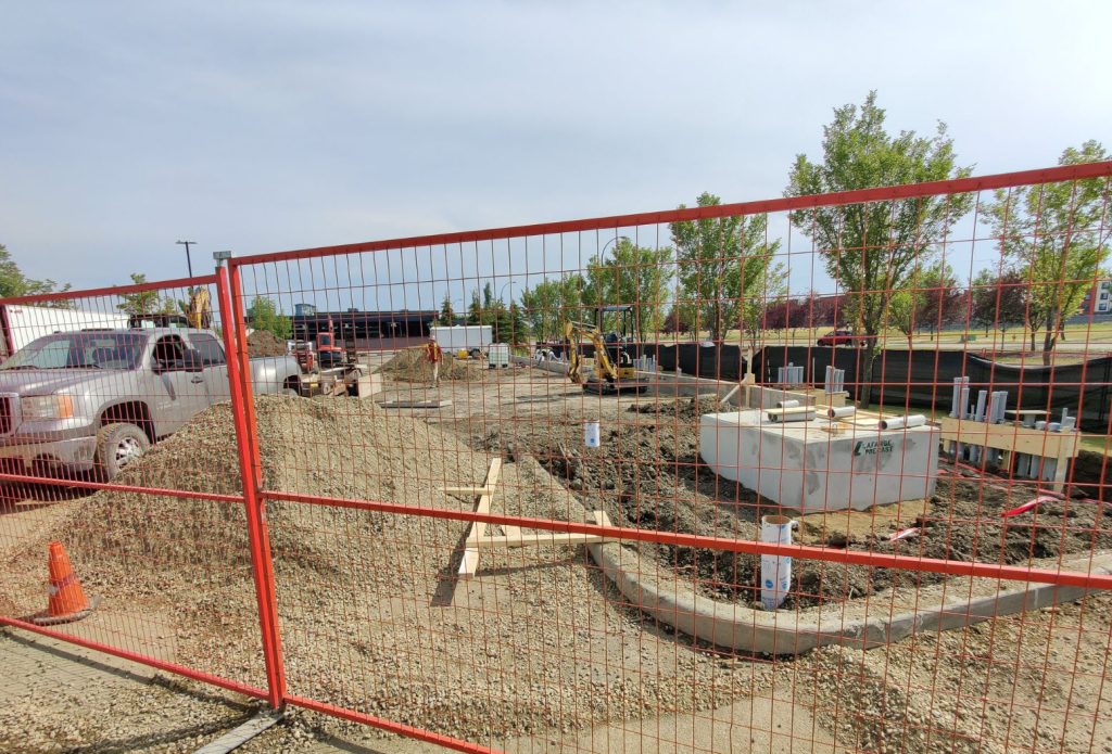 Tesla begins construction of Supercharger in Gananoque [Ontario