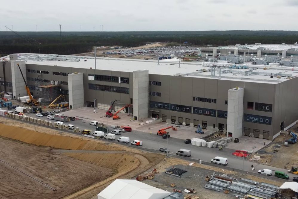 battery plant giga berlin