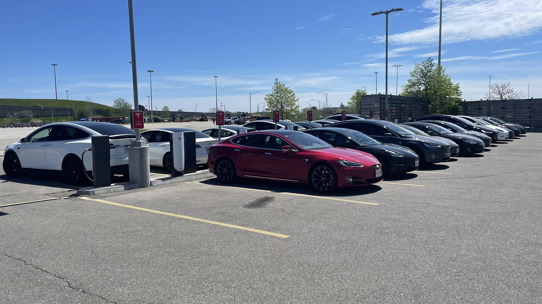 Tesla Upgrading Urban Supercharger In Etobicoke [Ontario] - Drive Tesla