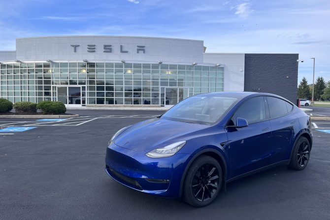 tesla modely