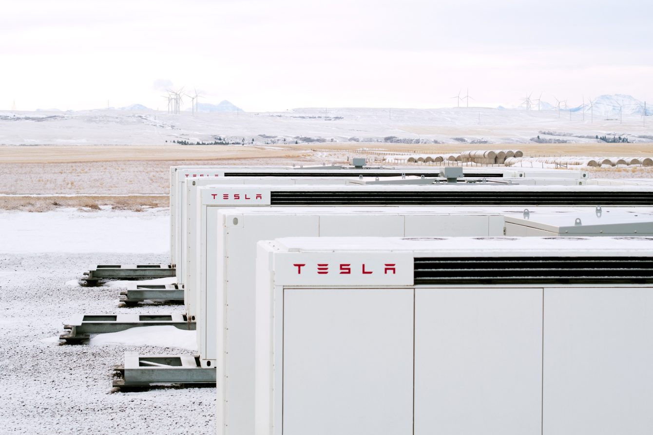 Tesla sets new record in energy storage deployments in Q3 2022 - Drive ...