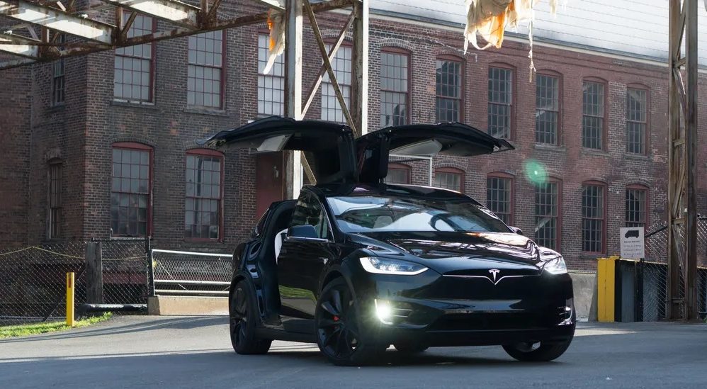 Tesla Model X in China courtesy of The Road Show