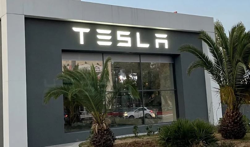tesla greece
