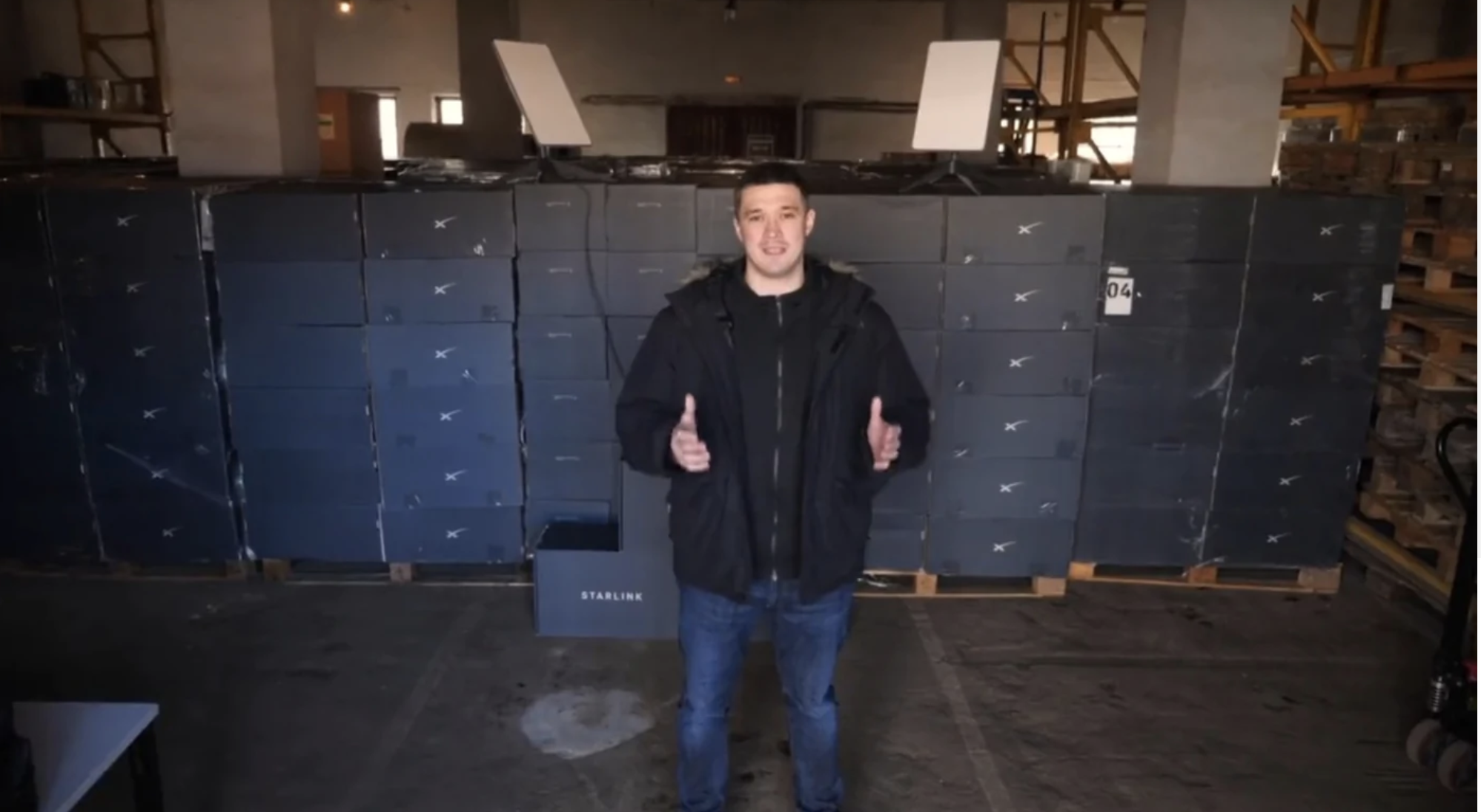 Poland delivers one of the biggest Starlink shipments yet to Ukraine ...