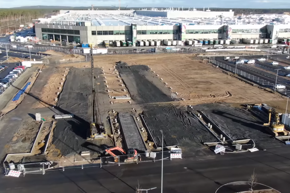 giga berlin solar parking