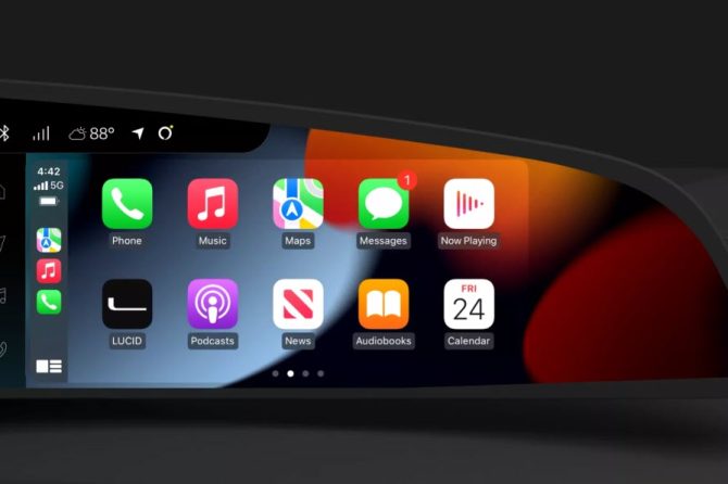 lucid carplay display