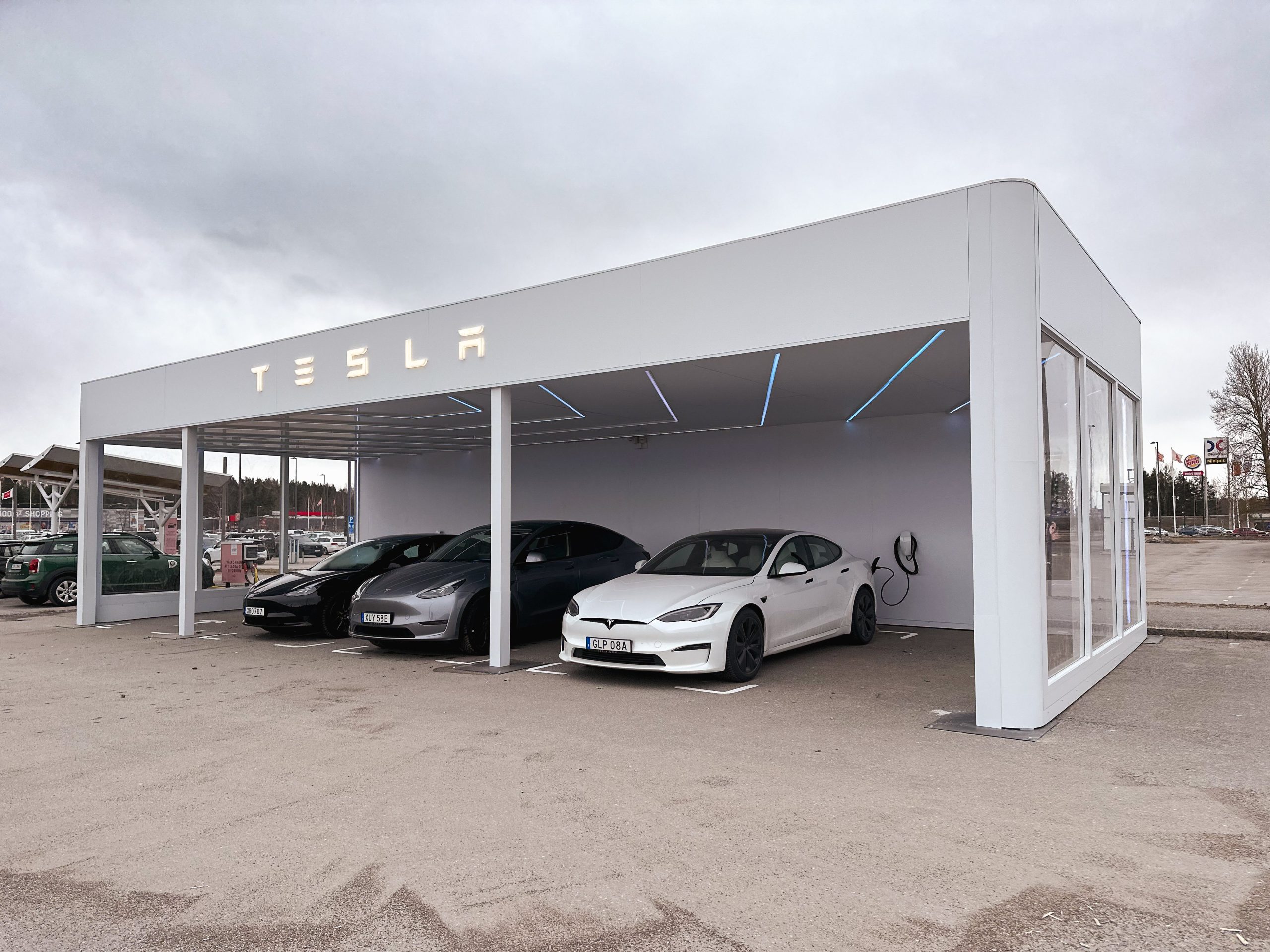Tesla opens remote test drive hub in Sweden Drive Tesla