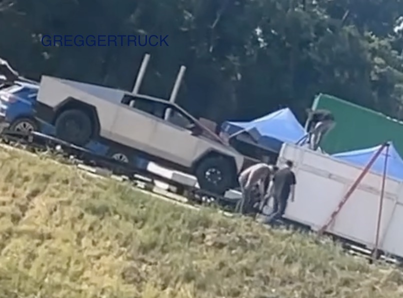 cybertruck frunk giga texas