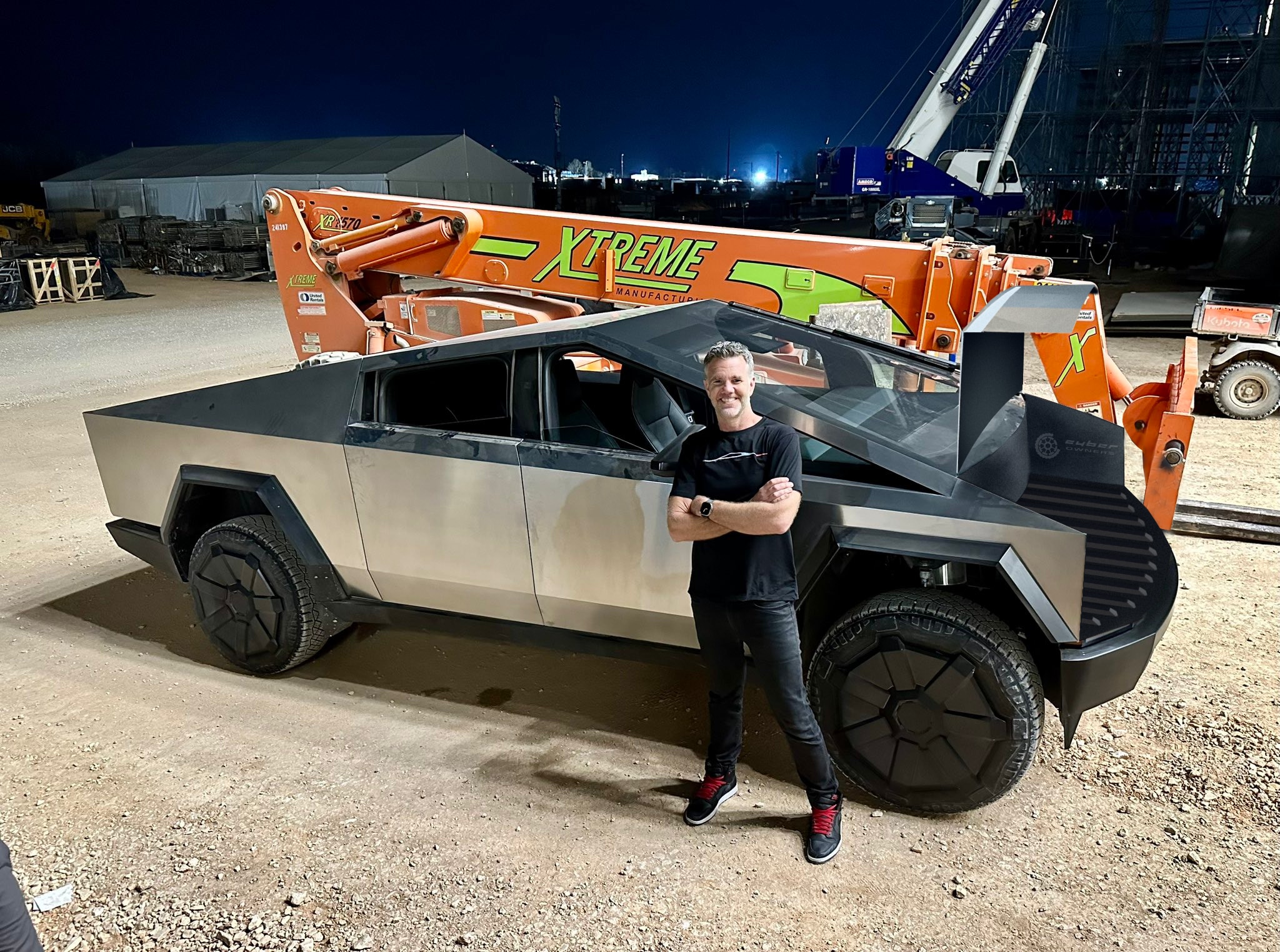 cybertrucnk frunk photoshop