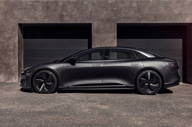 Lucid-Motors-Stealth-Appearance