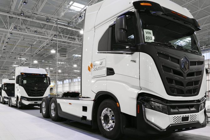 nikola-tre-production-line