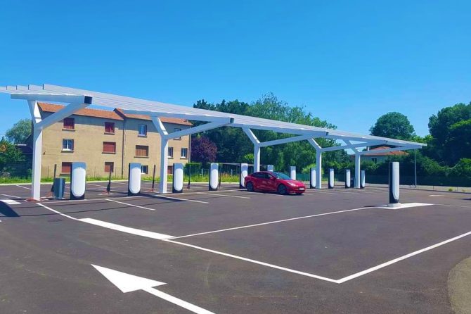 france v4 supercharger