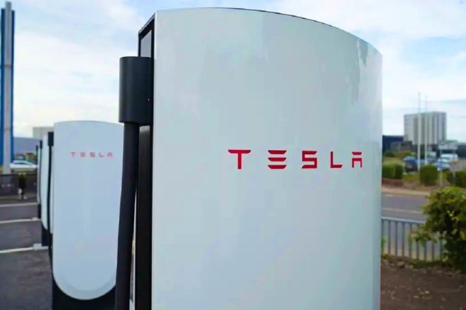 Tesla V4 Supercharger