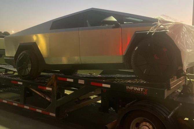 Tesla Cybertruck spotted in Arkansas courtesy of brandenflasch on Twitter 1