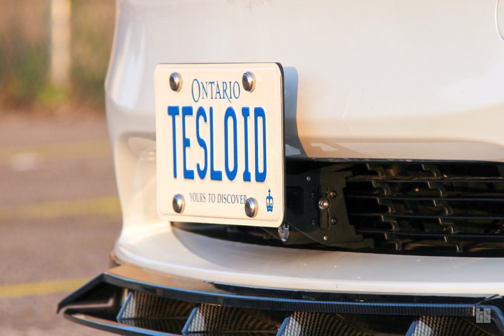 Tesloid-Tesla_Model_Y-3-Plate-Holder-Performance-05