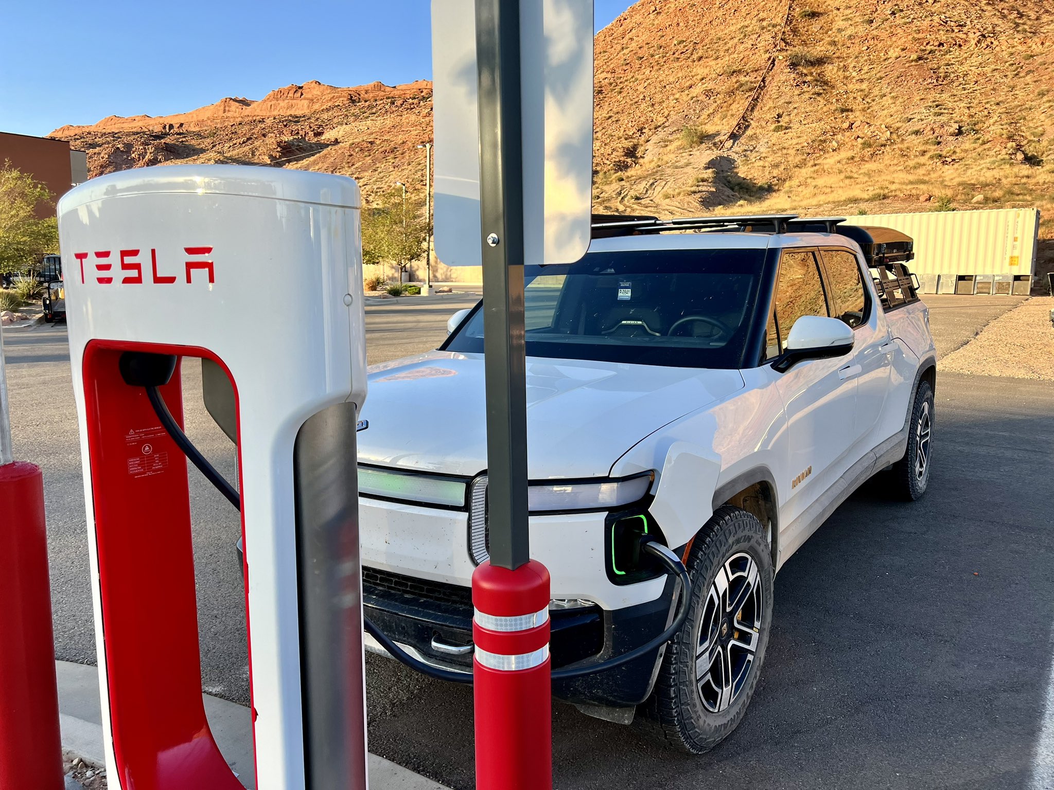 Tesla adds Magic Docks in Utah, Michigan, and Washington State [Update] -  Drive Tesla